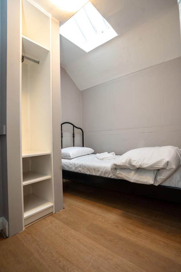 Single Room with Shared Bathroom
