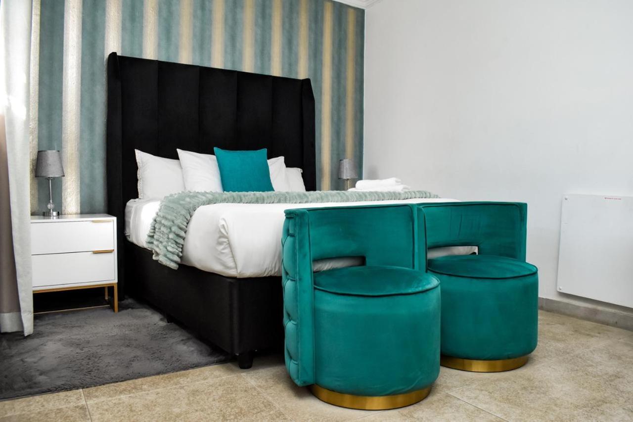 Chambre Lit Queen-Size avec Balcon