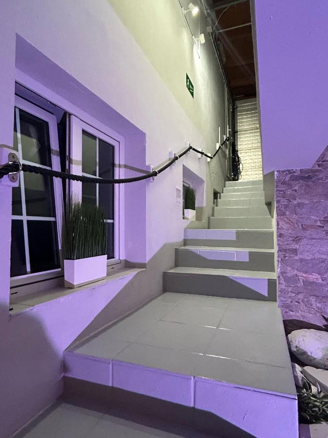 Basement apartments - Ferienwohnung