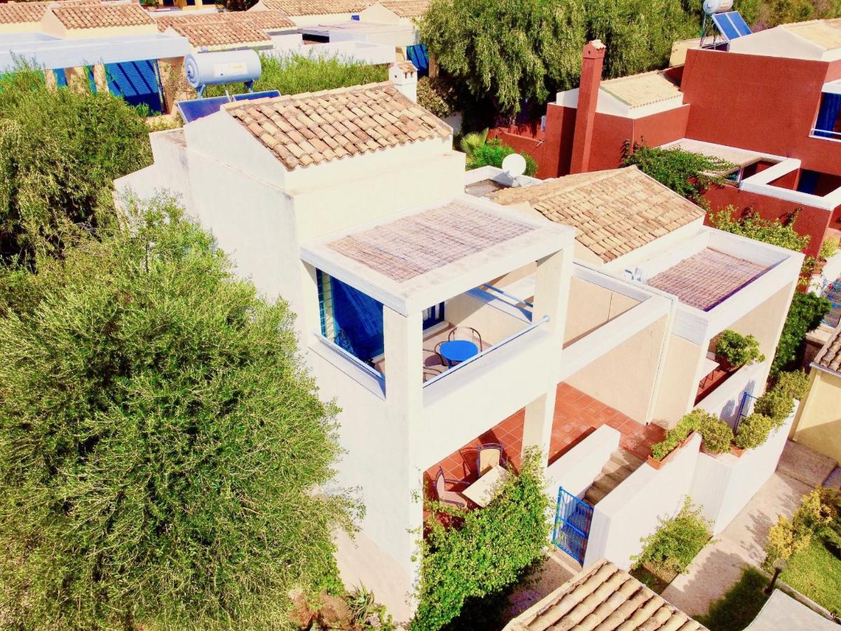 Barbati Gamma MiniVilla by DadoVillas - B&B Barbáti