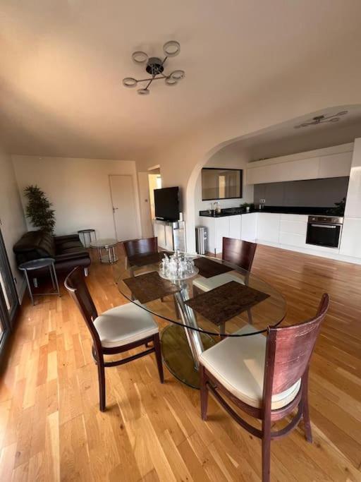 Grand appartement 4 personnes à 150m de la plage - B&B