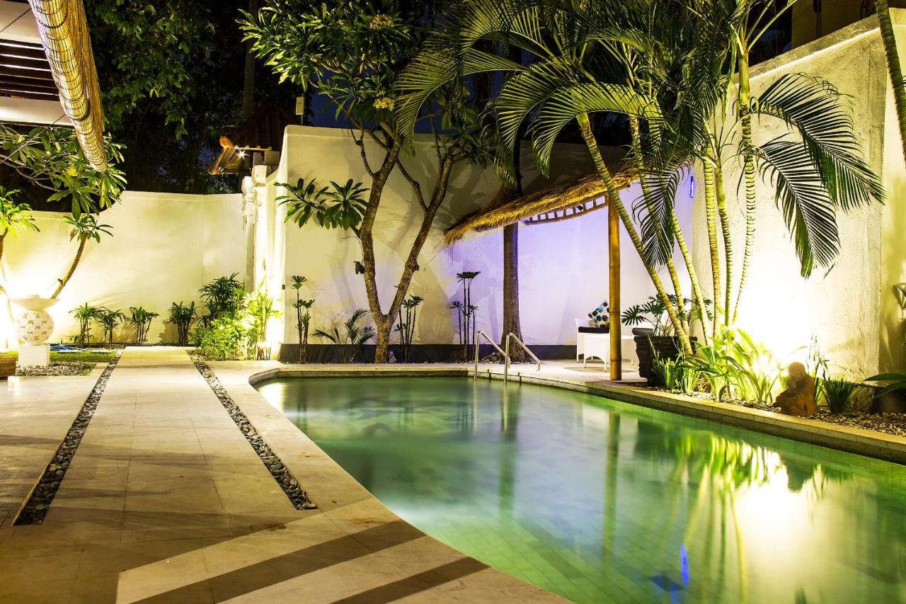 Villa Gardenia - 6 Bedrooms with Pool in Seminyak - B&B