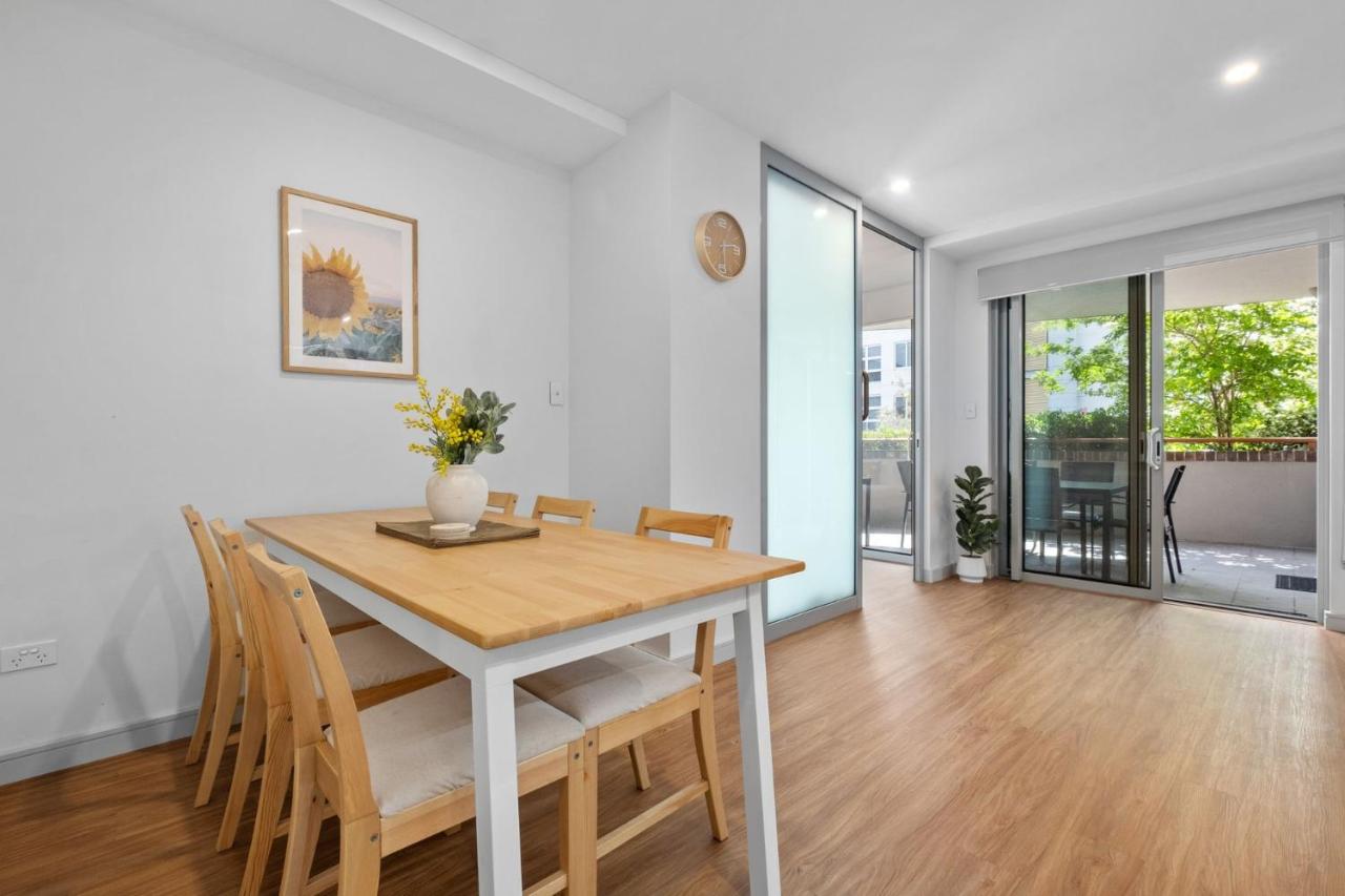 Centrally Located Pymble Apartment - B&B