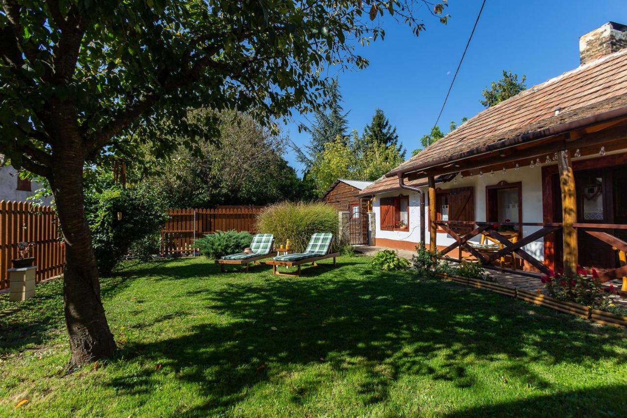 The Bird of Happiness - Happy Rentals - Bed and Breakfast Nemesbük