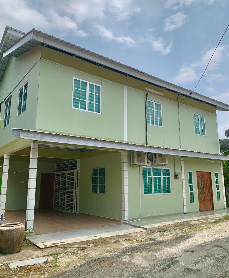 TIARA INN Homestay 2 Tingkat Pontian Johor - Bed and Breakfast