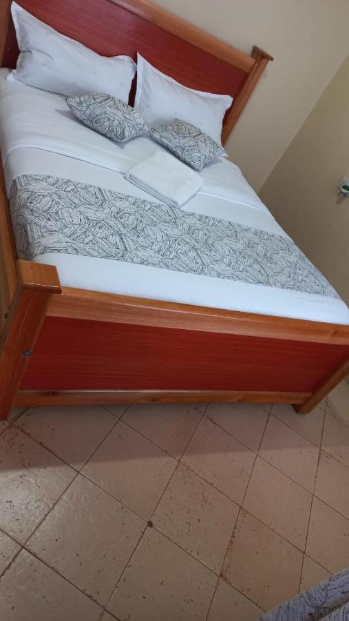 Landmark Guest house, Skuta area-Nyeri town - B&B