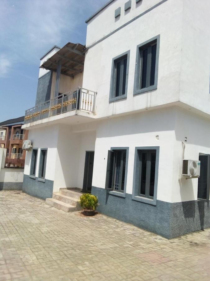 Bly And Schol Homes Limited - Bed and Breakfast Aso