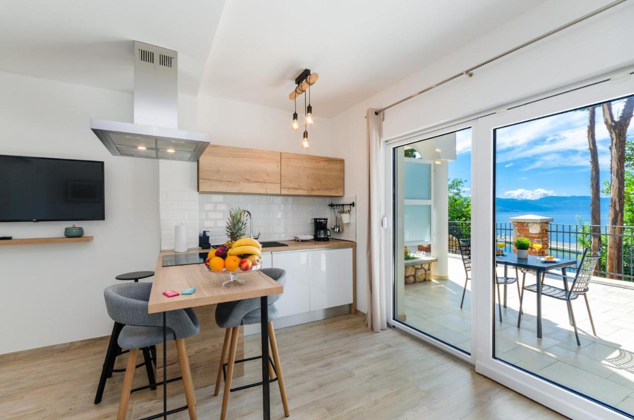 Apartamento 1 dormitorio con vistas al mar y terraza
