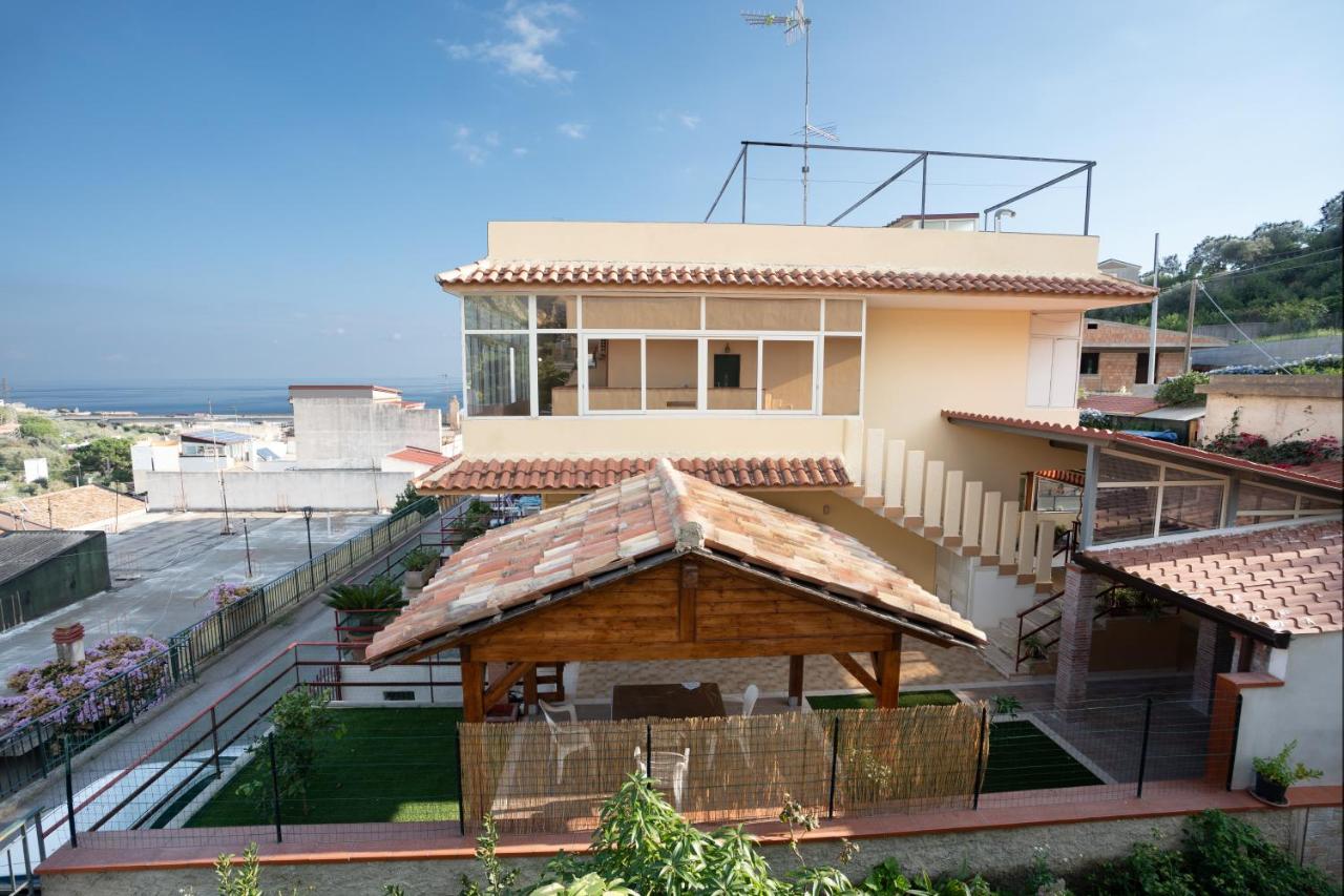 Casa Vacanza Vittoria - B&B Santa Teresa di Riva