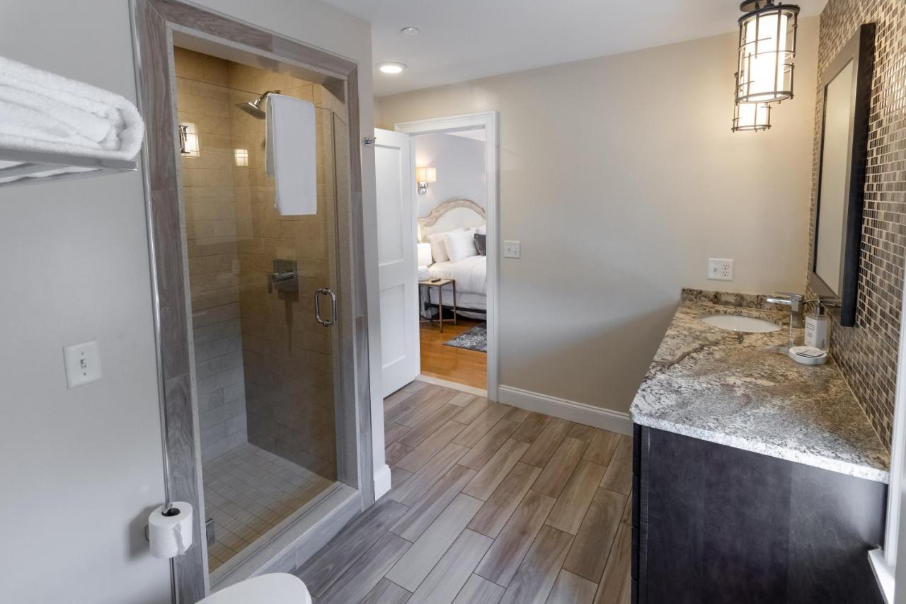 Apartment - Split Level