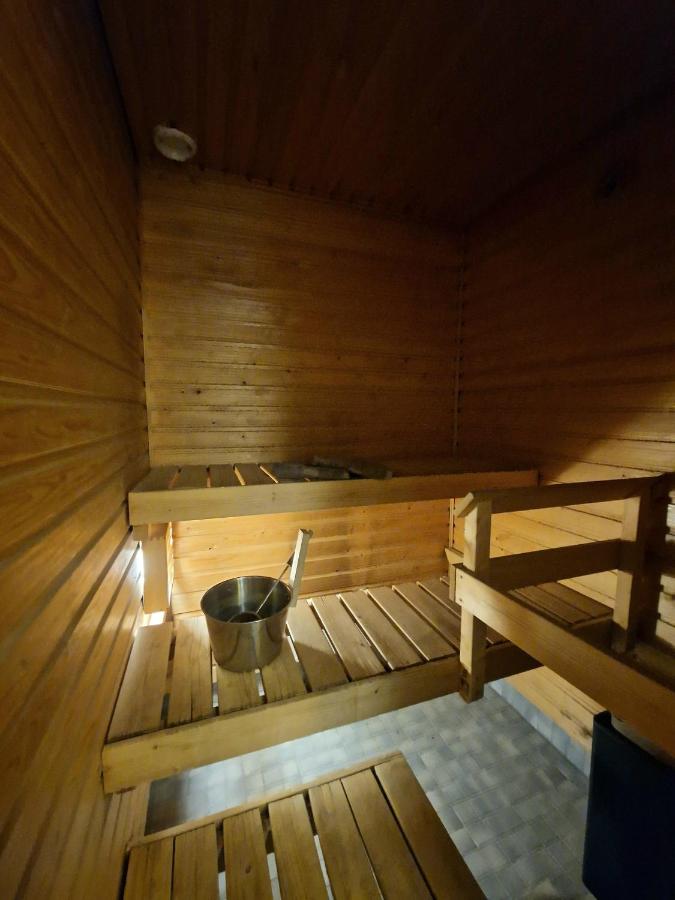 Hima Apartment with Sauna & Private parking - Chambres d'hôtes Tampere
