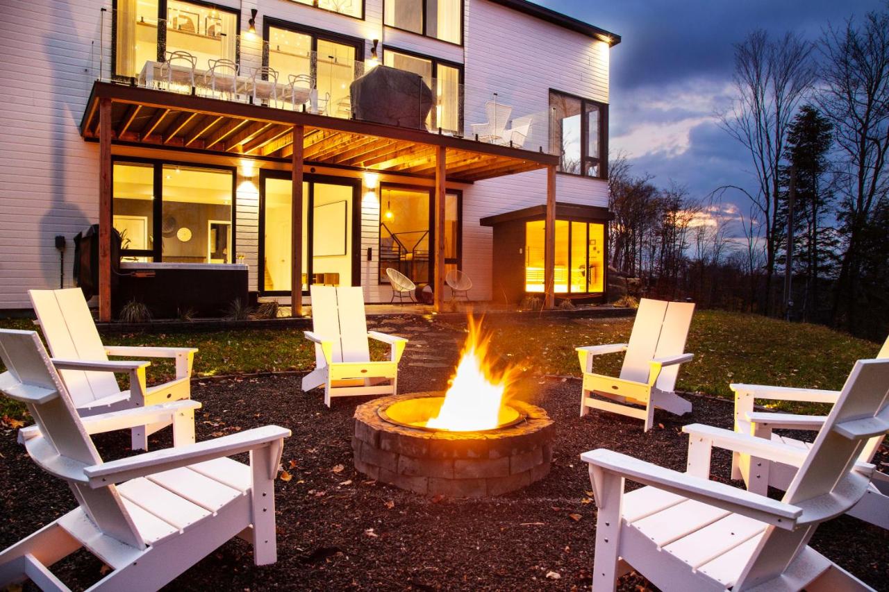 Chalet Peak Tremblant: Your Mountain Escape. - B&B La Conception