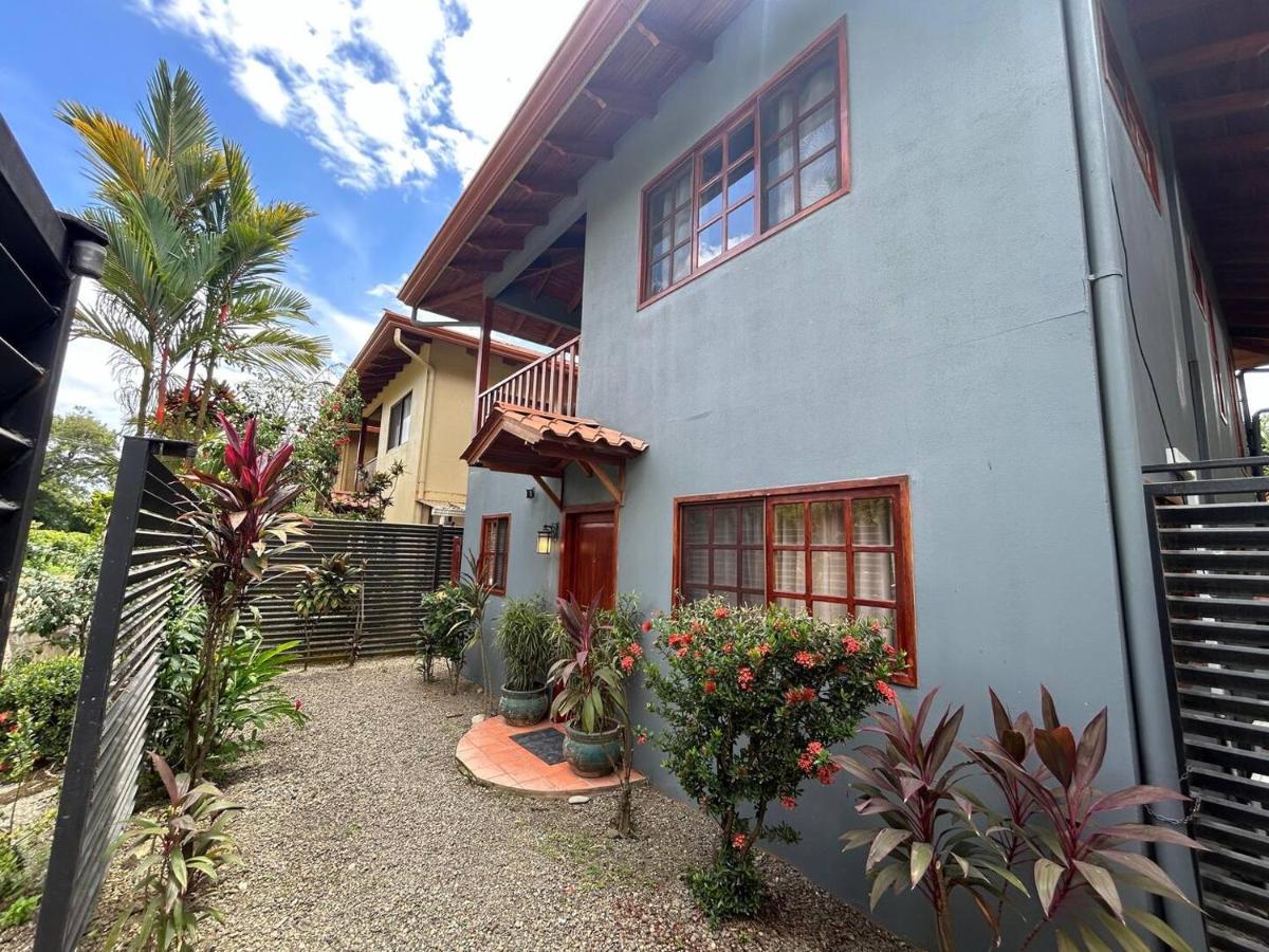 Casa Dominical, Beachfront And Fully Equipped - Chambres d’hôtes Dominical