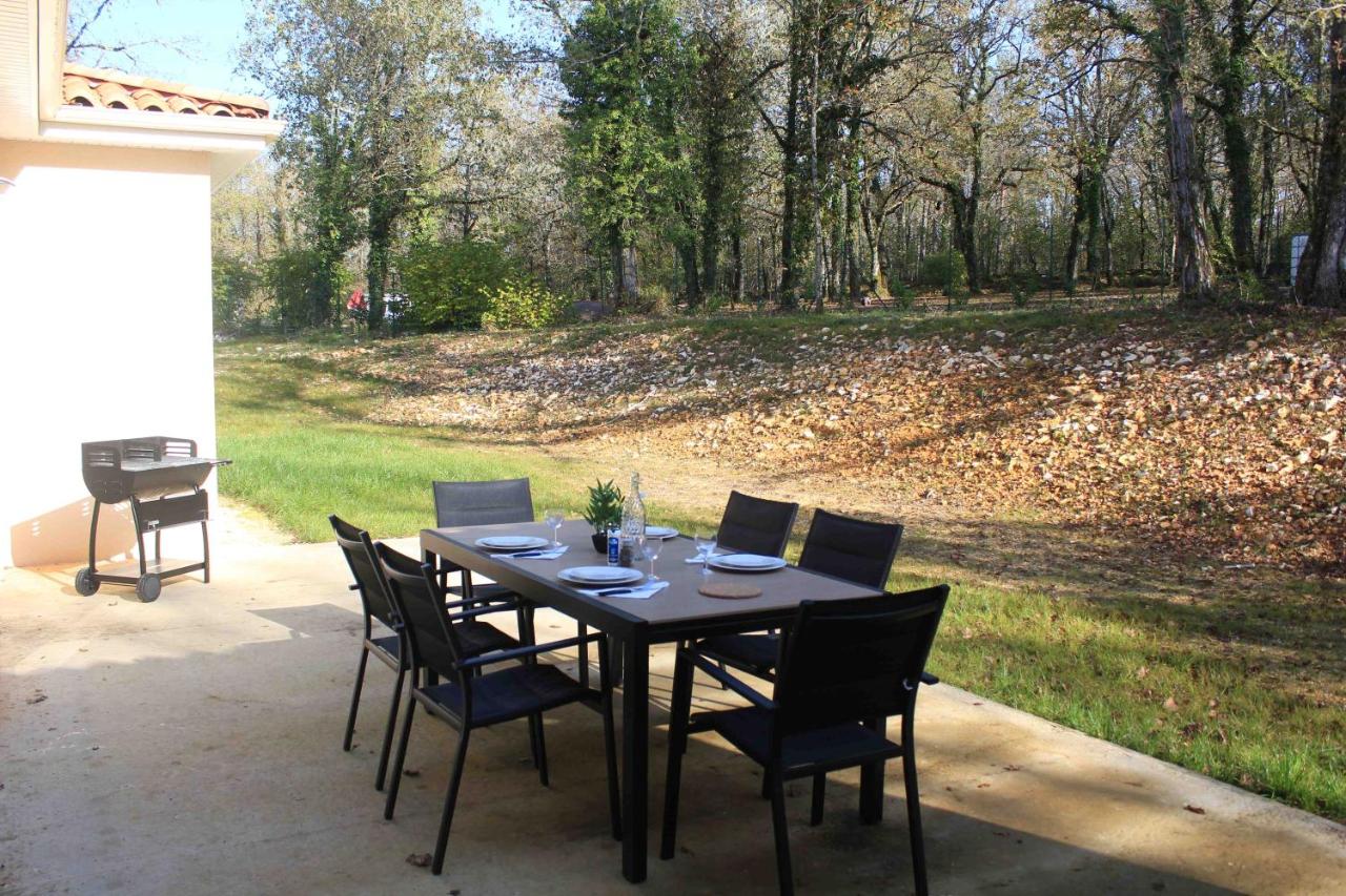 "Jolie Maison Confortable au Coeur d'un Environnement Calme et Boisé" - B&B Saint-Vincent-sur-l'Isle