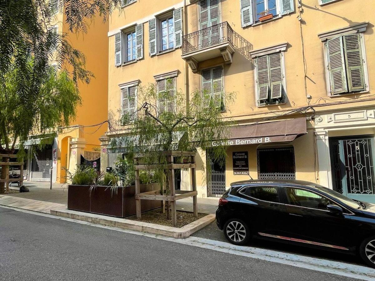 Appartement port et vieux Nice Direct from Airport by tramway - Ferienwohnung