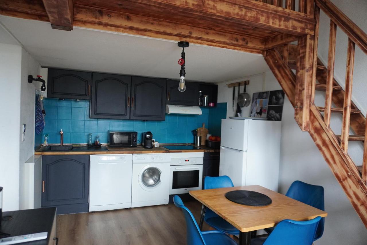 Au pied de l'étang LC Terre Occitane - B&B