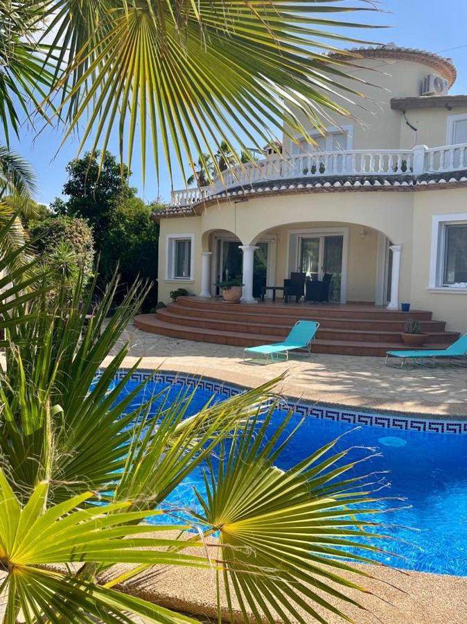 Villa Duke - Plusholidays - Bed and Breakfast Casas de Torrat