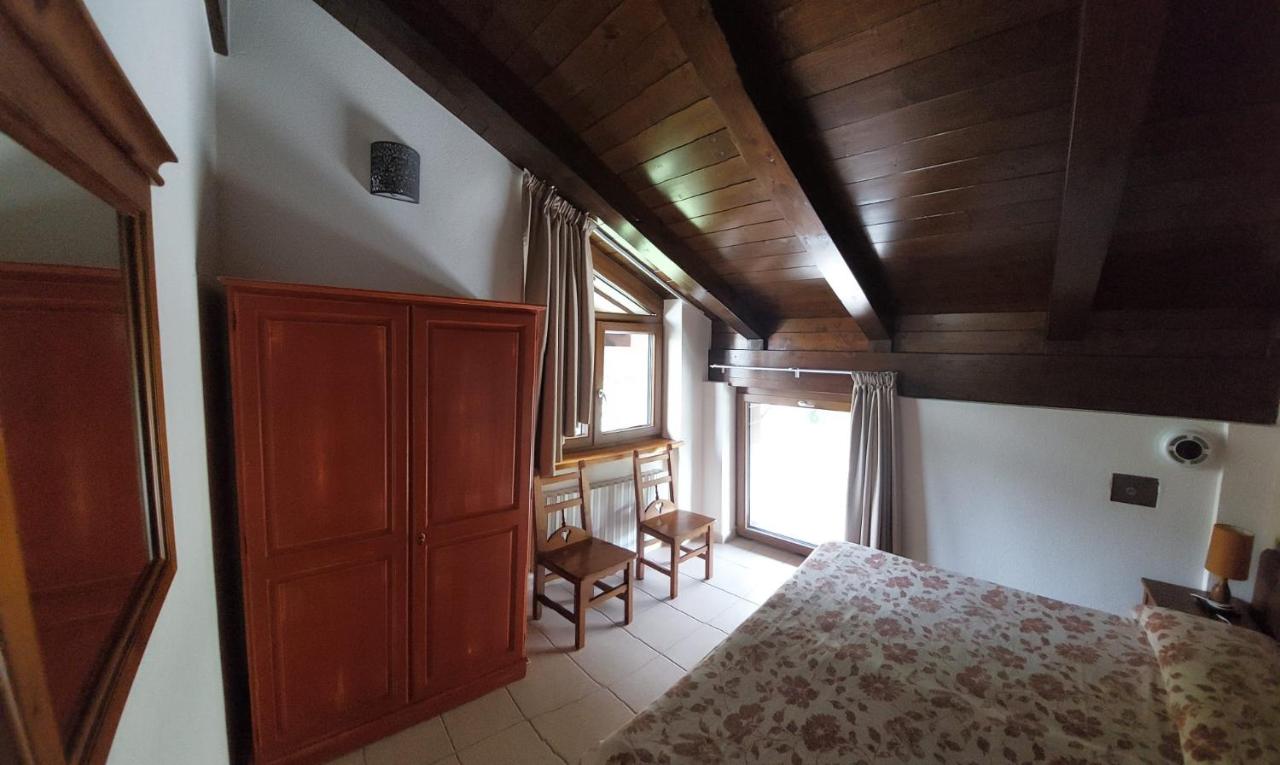 One-Bedroom Apartment (2 Adults)