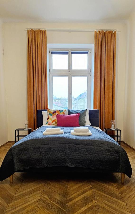Suite Apartment