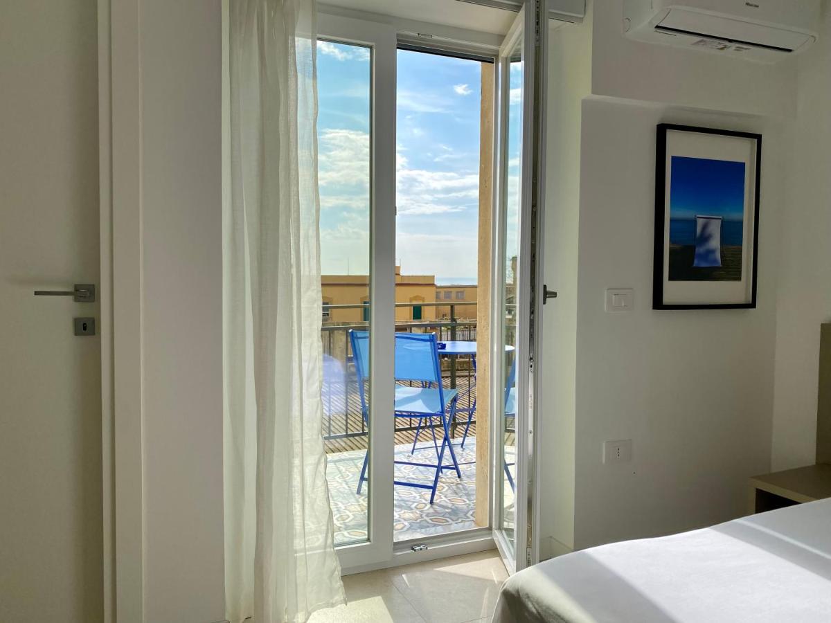 Deluxe Doppelzimmer mit Balkon und Meerblick