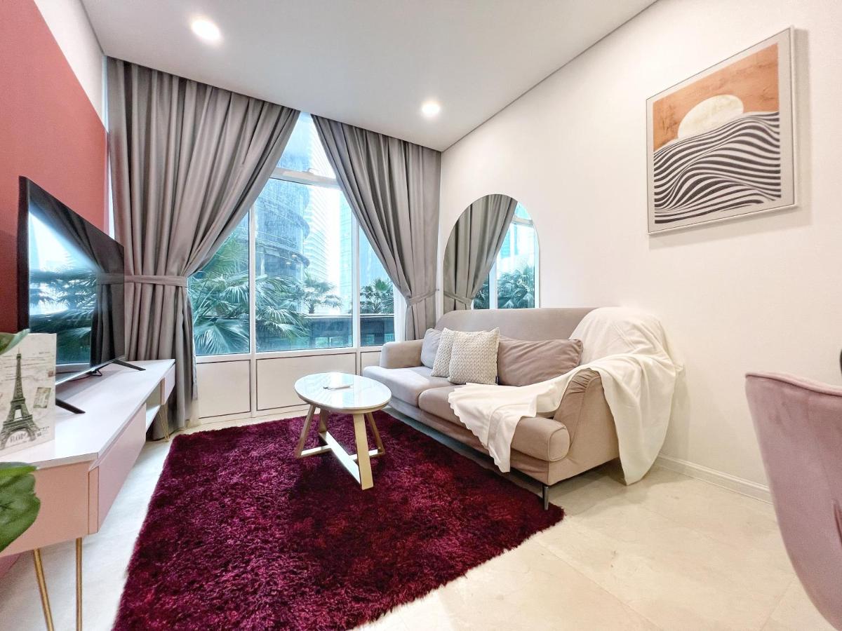 Sky Suites Blush 3BR Suite at KLCC - Ferienwohnung Kuala Lumpur