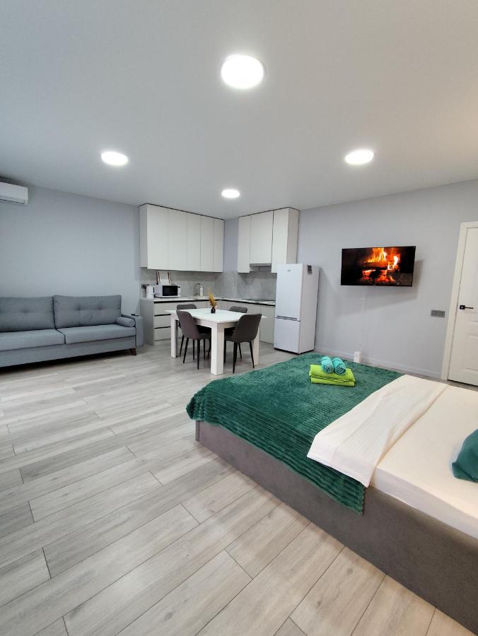 Новая квартира в ЖК NOMAD-2, 1-комнатная квартира - Chambres d'hôtes Almaty