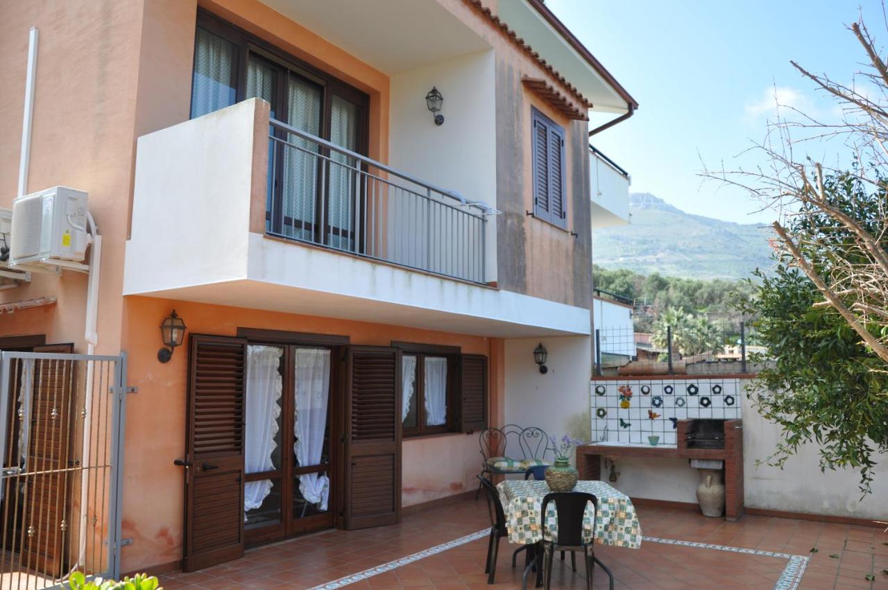 Villa Giusy 2 appartamenti indipendenti a locazione turistica breve -G&P HOLIDAY HOME - B&B