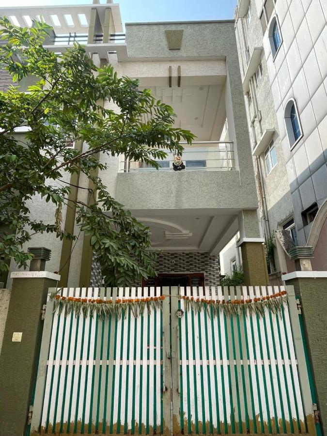 Kutir Stay - Bed and Breakfast