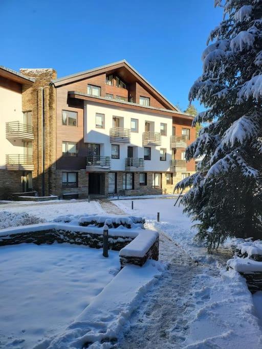 Exquisite Euphoria apartment for 4 Guests in Borovets Ski Resort - B&B