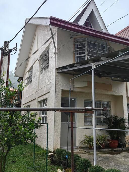 Cozy Townhouse own parking Wi-Fi - Bed and Breakfast
