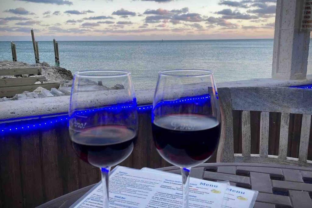 Ocean Nest in Key Colony Beach - B&B Key Colony Beach