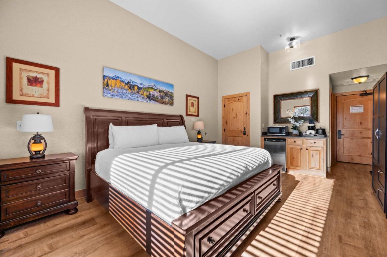 Cozy 1BR Condo in Canyon Village - B&B Park City