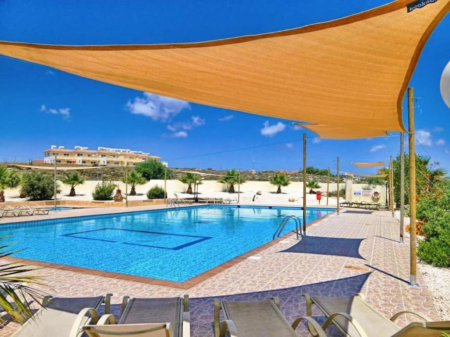 NISSI BEACH Apt 7 BIG VERANDA AND FREE WIFI - B&B