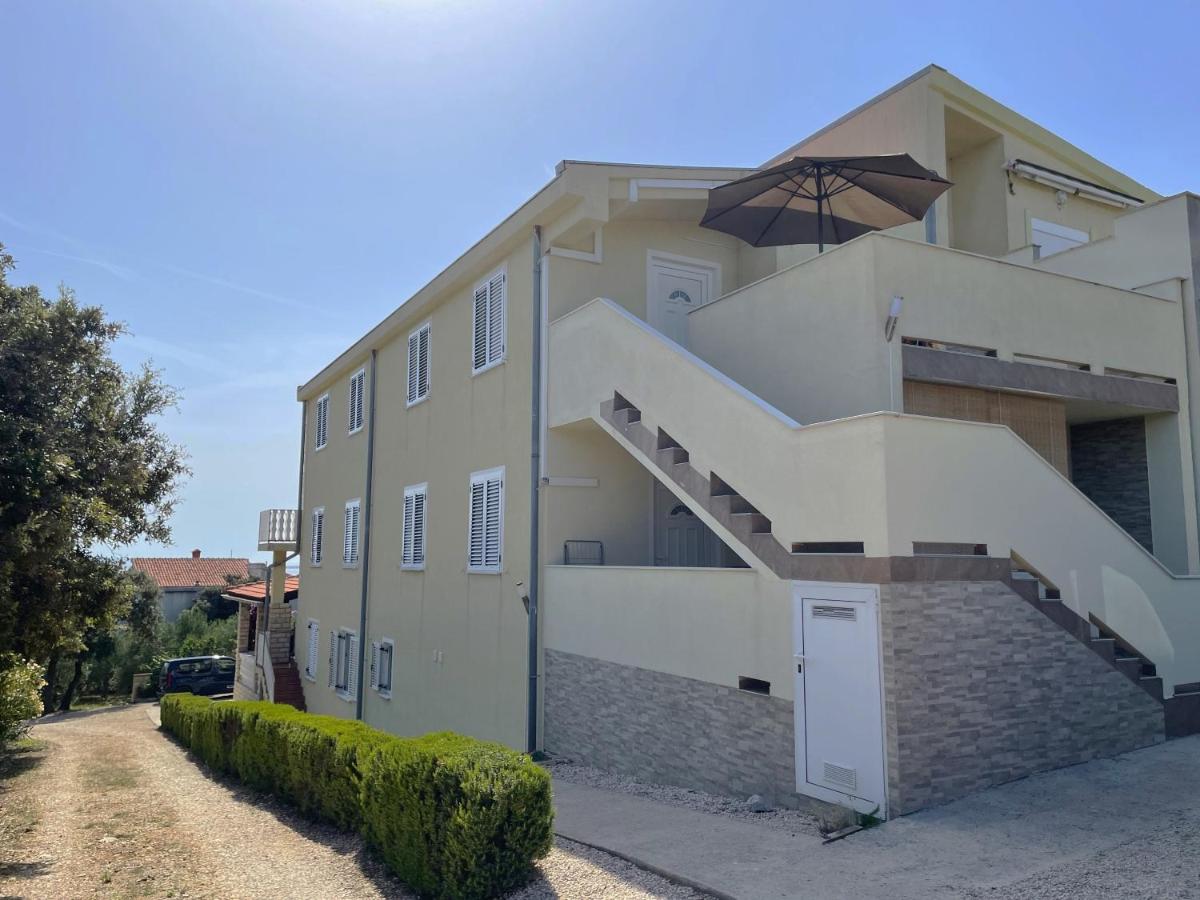 Apartmani Mare Domus, Mandre - Ferienwohnung Mandre