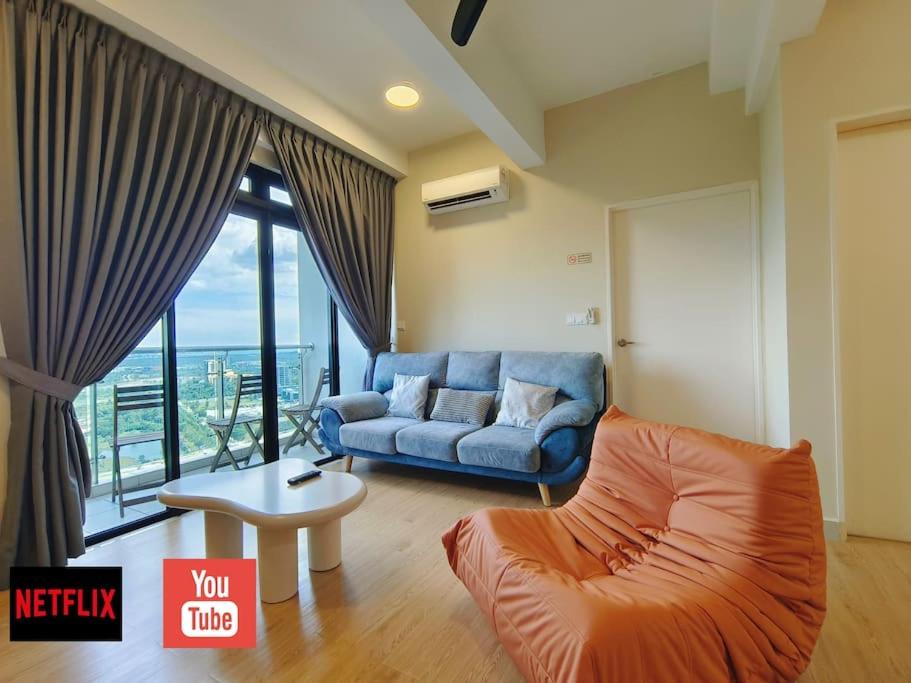 Legoland Medini Iskandar4Paxs - B&B