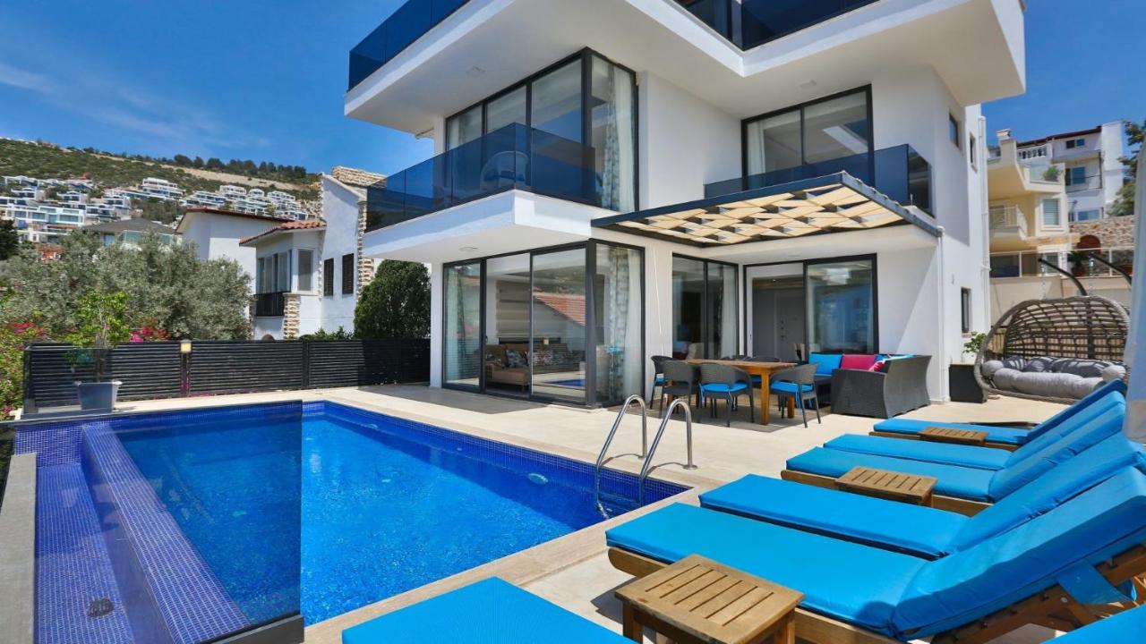 3 Bedroom Luxury Villa just Above Kalamar Beach Club - Chambres d’hôtes Kalkan
