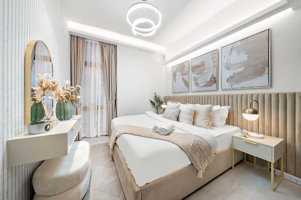 FIRST CLASS 3BR Lively Sanctuary - B&B Dubái