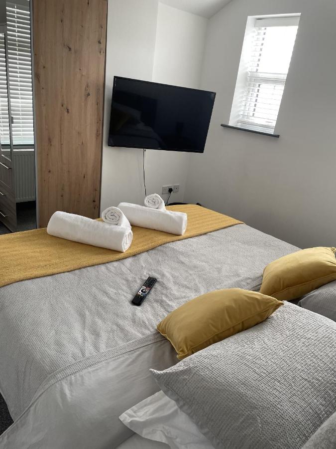 Modern Central Northampton Apartment - B&B