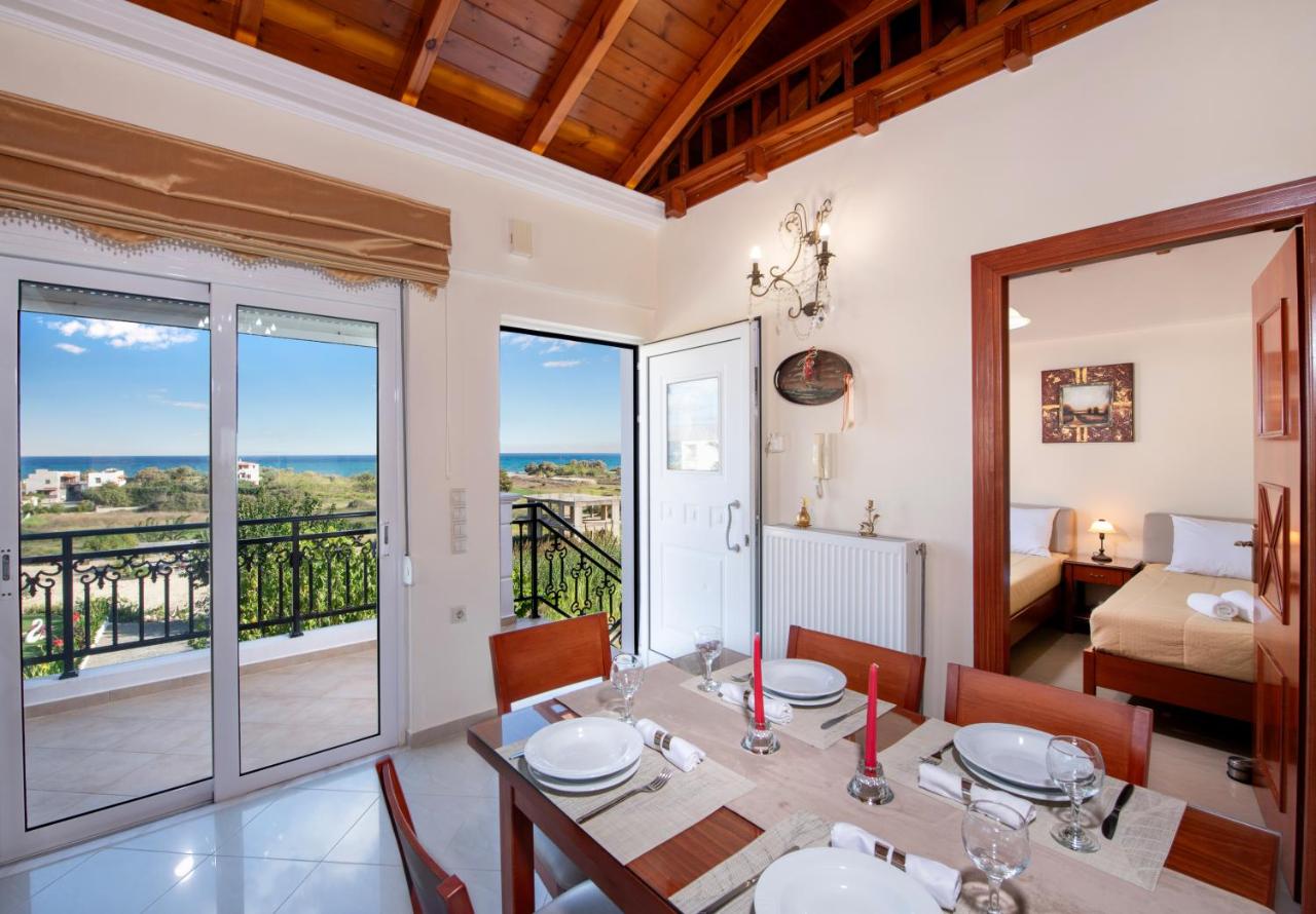 Socrates Holidays Apt. 2 with Pool near the Beach - Ferienwohnung