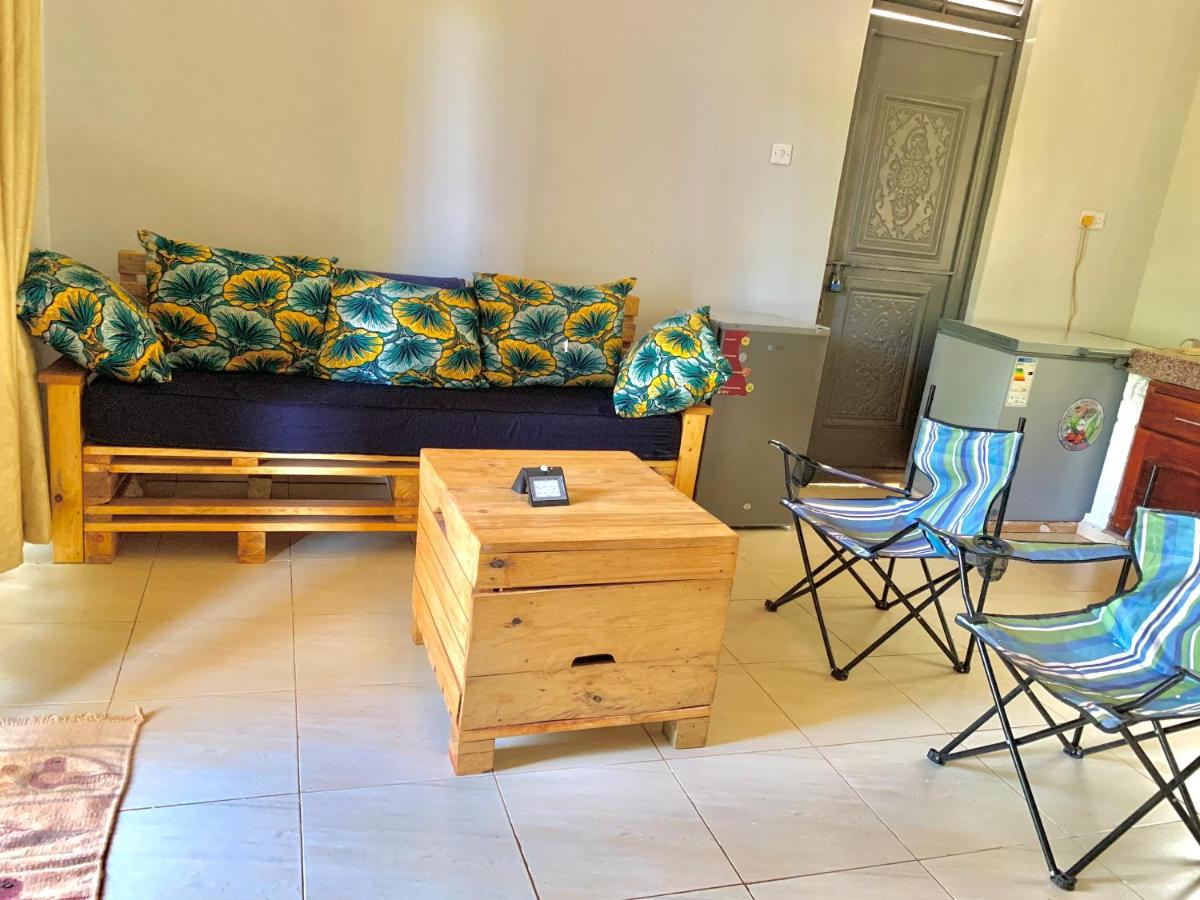 WanderHome 1BDR - Jinja - B&B