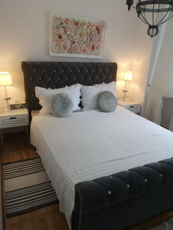 Two-Bedroom Deluxe Apartment