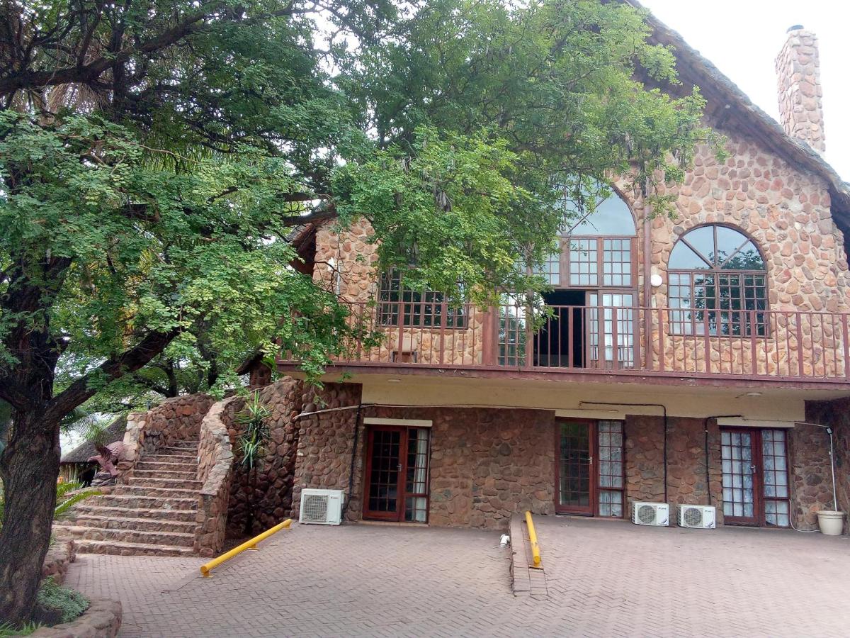 Villa La Corrie Guest House - B&B