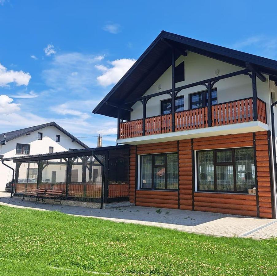 Căsuța din livadă - B&B Capu Câmpului