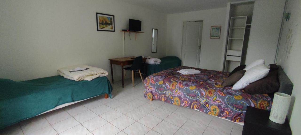Chambre Quadruple avec Salle de Bains Privative Séparée
