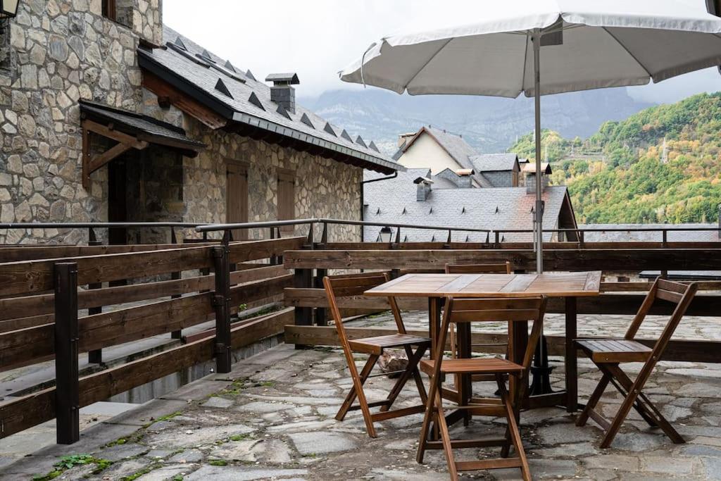 El Pueyo I Terraza l Vistas l Wifi I Parking - Chambres d’hôtes