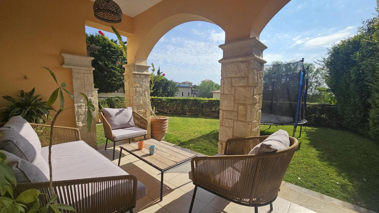 STAY Aphrodite Hills Apartment - B&B Kouklia