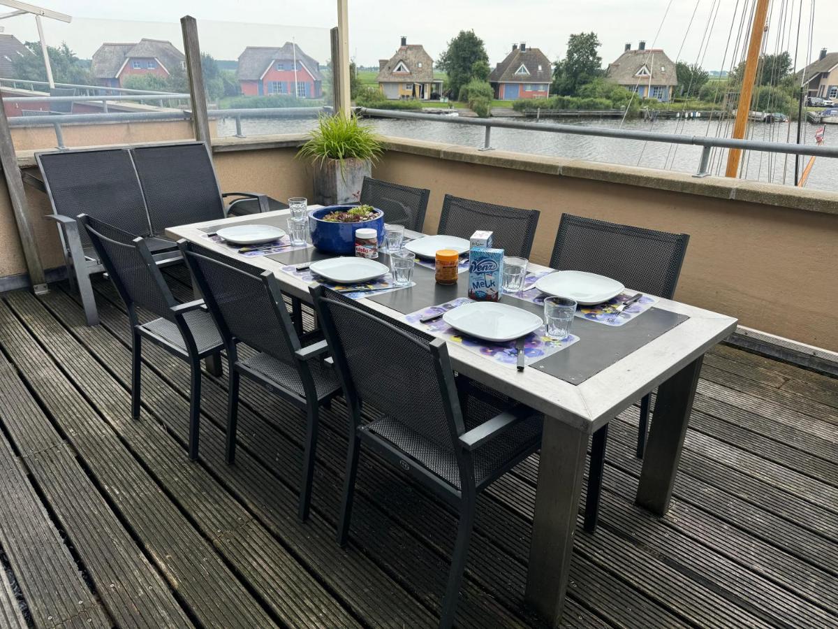 Watervilla met prachtig uitzicht - Ferienwohnung Stavoren