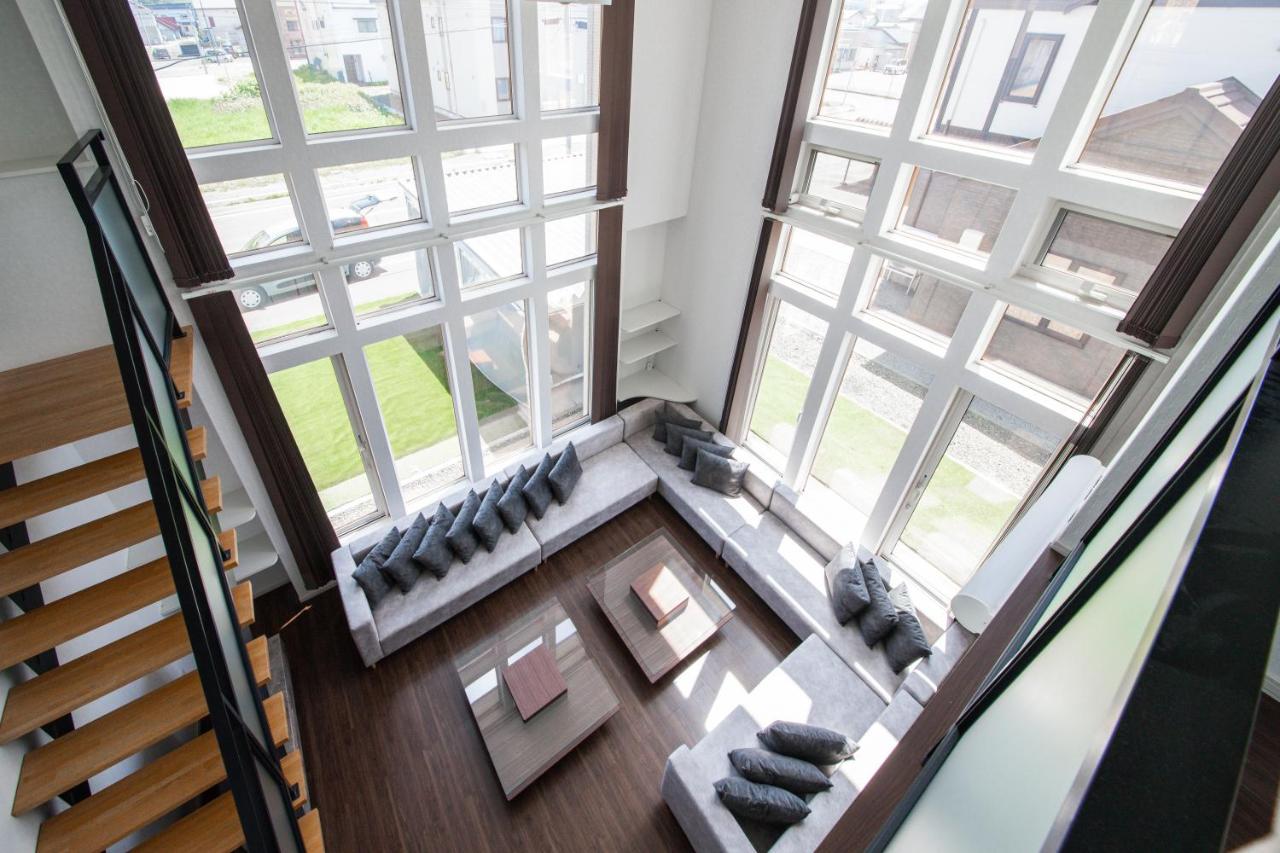 The BEEHIVE KAMIFURANO - B&B