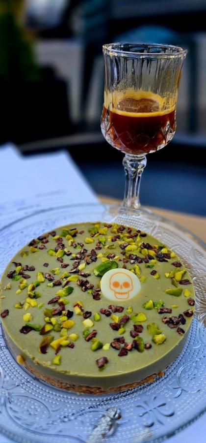 TANTRA Studio 1 Conta UNIVERSITATE - Chambres d’hôtes Bucarest