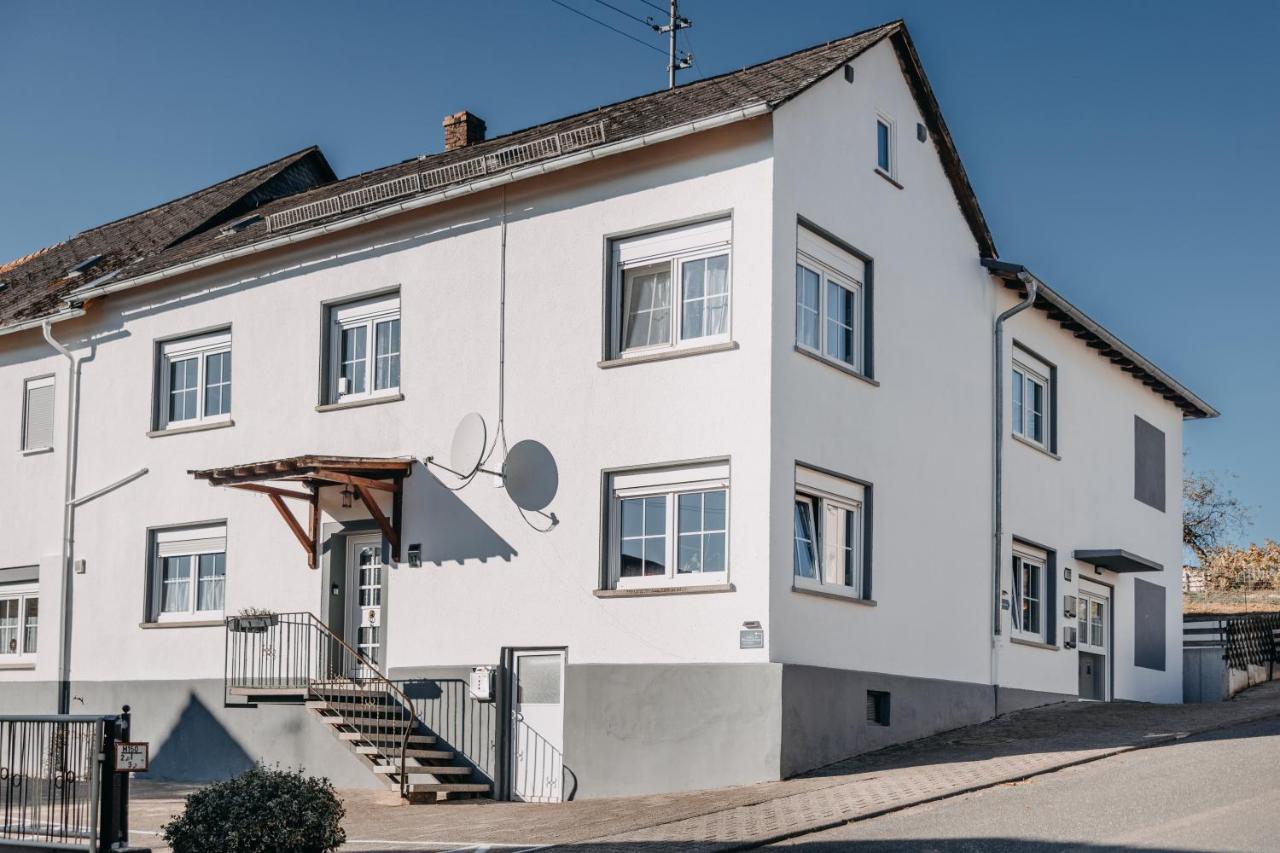 Kleeoase - Moderne Ferienwohnung - Infrarotsauna - Terrasse - Garten - B&B